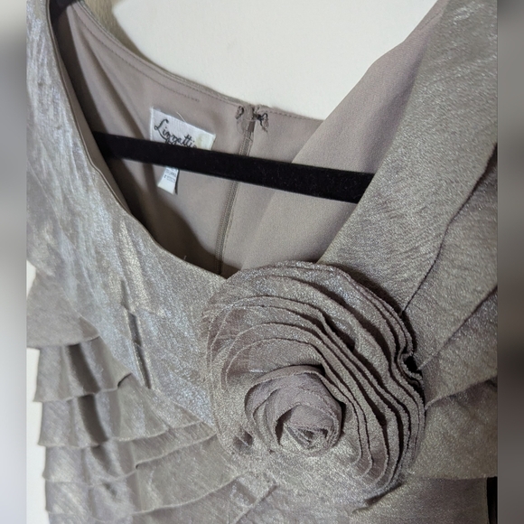 Lizzati Collection Champaign Tiered Dress Mother of the Bride Cap Sleeve Size 12 - Picture 4 of 6